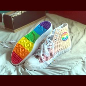 Rare Rainbow 🌈 Converse
